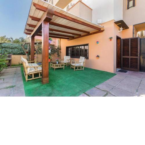 Villetta caposchiera con giardino a Villasimius