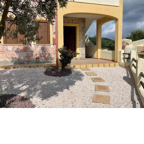 Villetta con giardino privato.