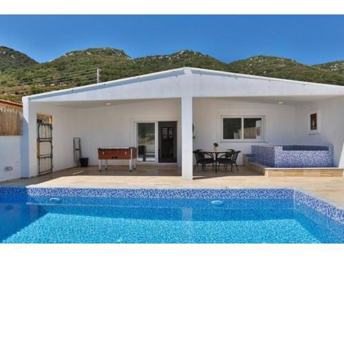 Villla Emir 1 bed villa private pool breakfast included