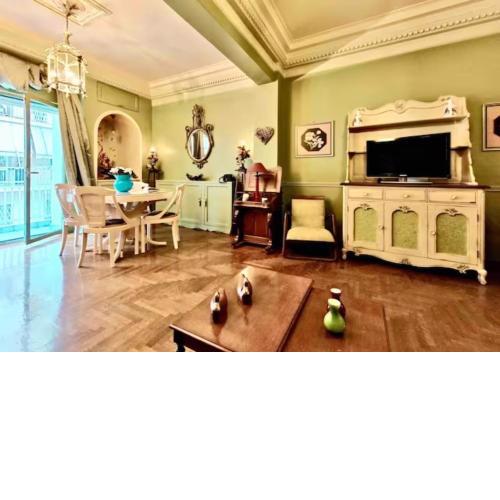Vintage Luxury Apart near Athens Center