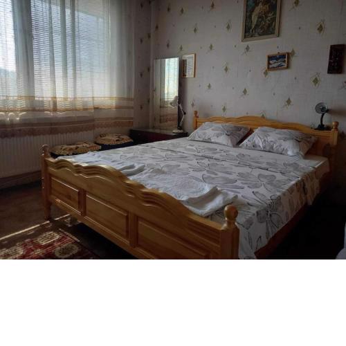Vintage Vibes - Family Flat in a Quiet Area