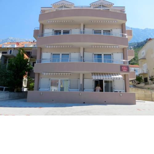 Viola Apartment