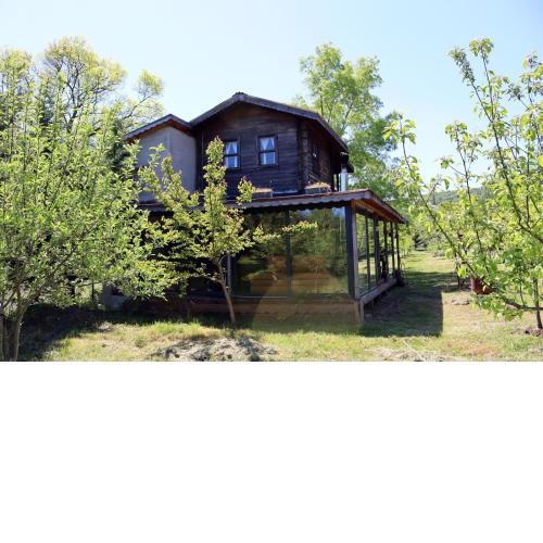 Vira Garden House