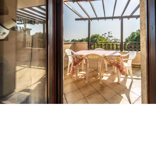 Visogliano Roomy Apt w/ Terrace near the Station