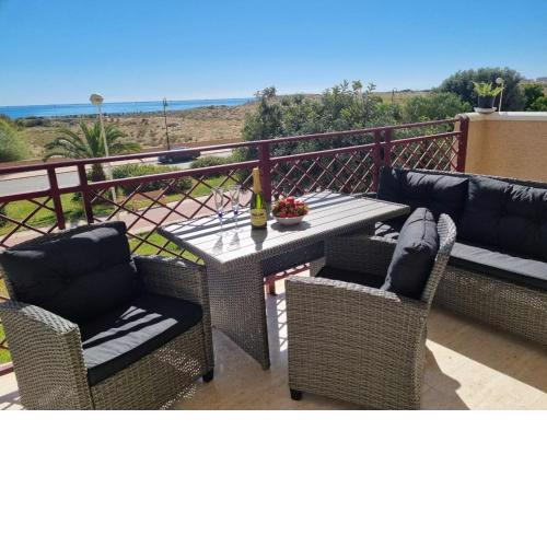 Vista al Mar with swimming pool