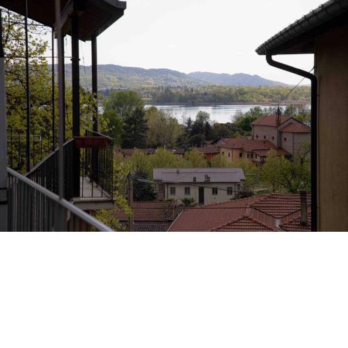 [Vista lago]-Appartamento funzionale con vista