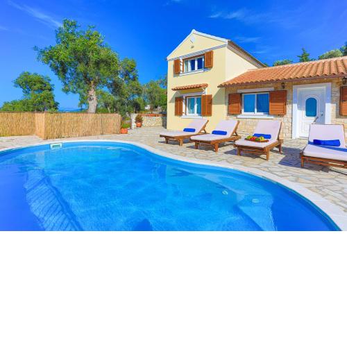 Vista Mare Isavros