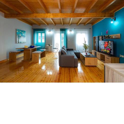Vitos Village House