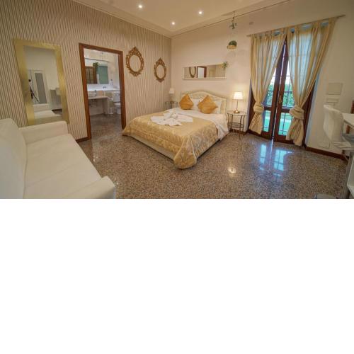 Vitti's Home Verona