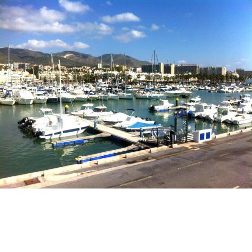 VIVE BENALMÁDENA Apartamento LUXE PUERTO MARINA, Primera Línea de Playa
