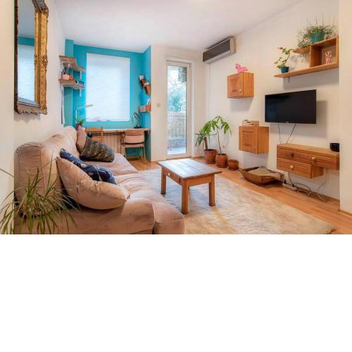 Vivid and Stylish 1 Bedroom Apartment