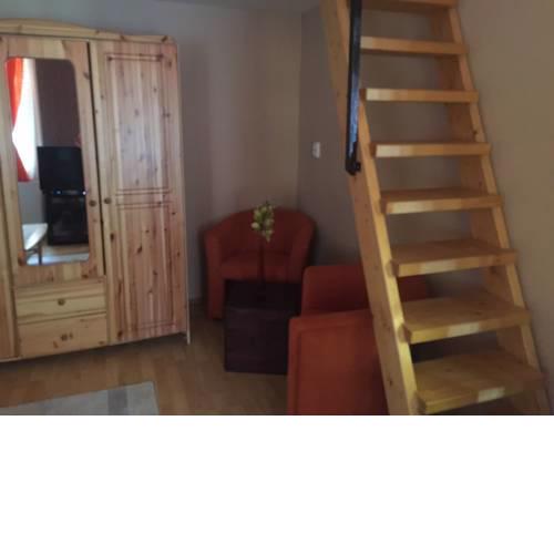 Vivien Apartman