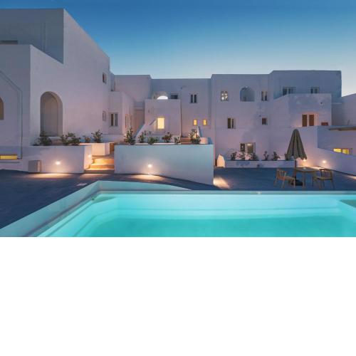 VOCA HOTEL & SUITES