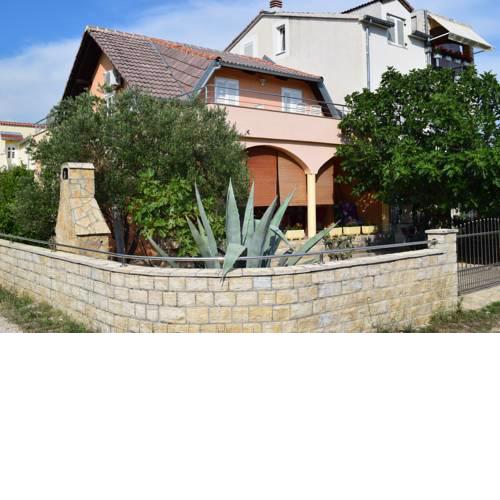 Vodice family apartment