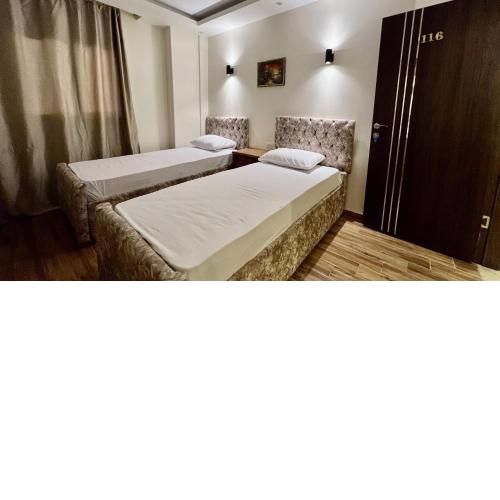 Vogo pyramids Cairo- فوجو بيراميدز القاهرة