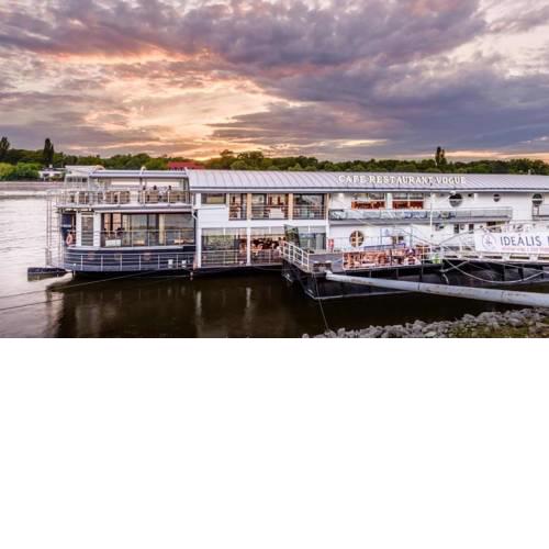 Vogue Boat Apartments