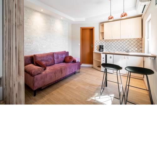 Voluja Villa Sleeps 7 Pool Air Con WiFi