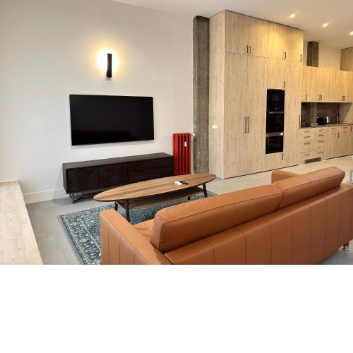 VR Palace Apartments