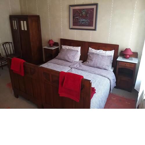 VRANSKO29 - RedRoom1920