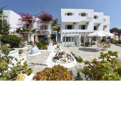 Vrohaki Studios & Rooms