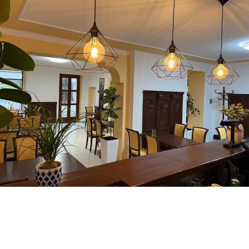 VT6 House & Restaurant