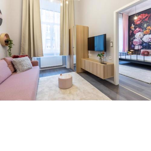 W33- Quality Apartments, Best Location. By BQA