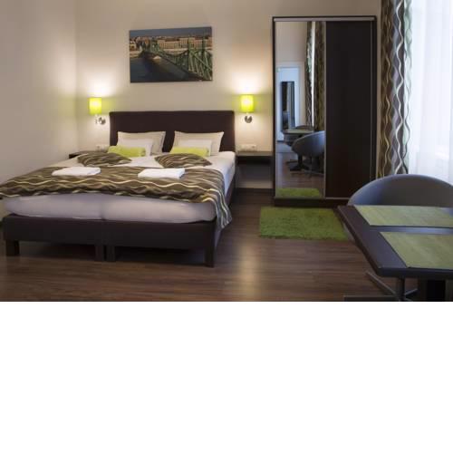 Walton Prime Apartment