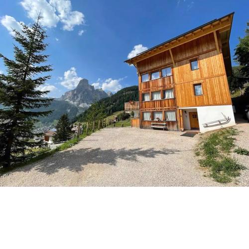 Wanderparadies in Südtirol mit Panorama-Bergblick