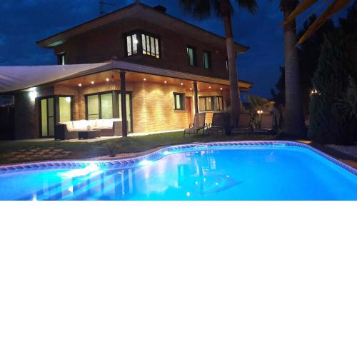 Washingtonia Villa near Sitges
