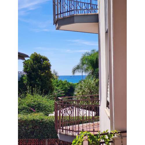 Waterfront Apartment - Terracina
