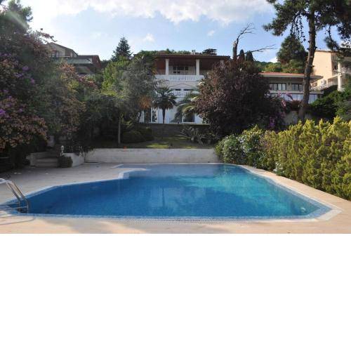 Waterfront Historical Mansion at Prince Islands, Istanbul