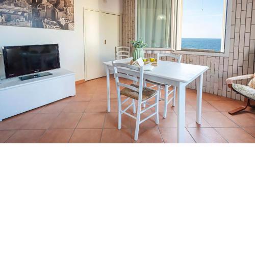 Welcomely - Seafront Bastioni