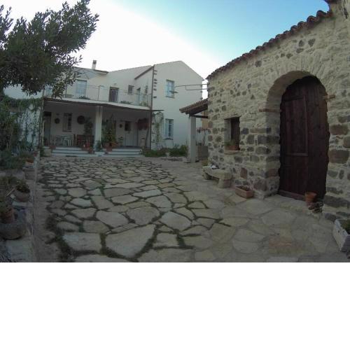 Welcoming traditional house with garden Zia Dina