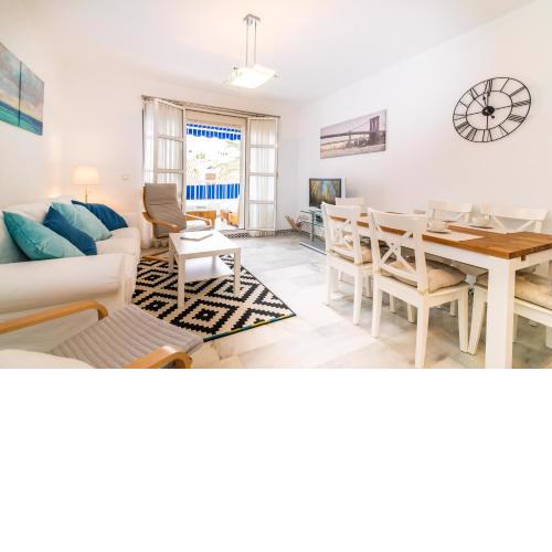 Well-located 3BDR Apartment in Fuengirola