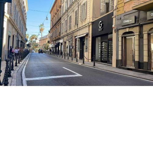 WH - Appartamento a 2 passi dall'Ariston e Casinò