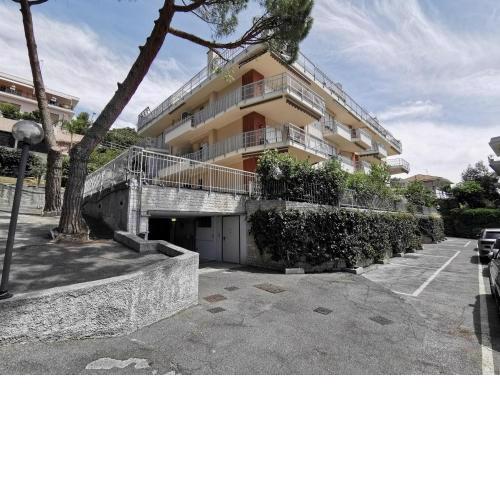 WH - Appartamento Siccardi in zona residenziale con posto auto
