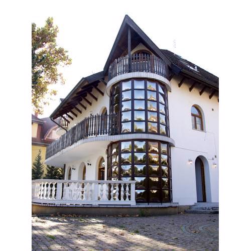 White House Apartman - ex TESZ Vendégház