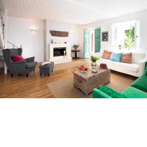 White Jasmine Cottage