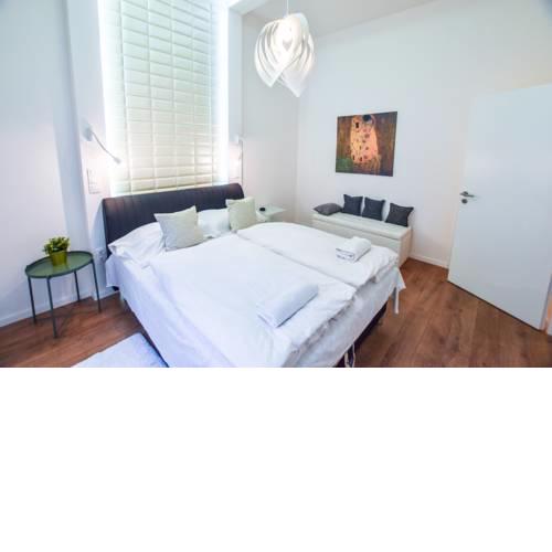 White Rose Apartment