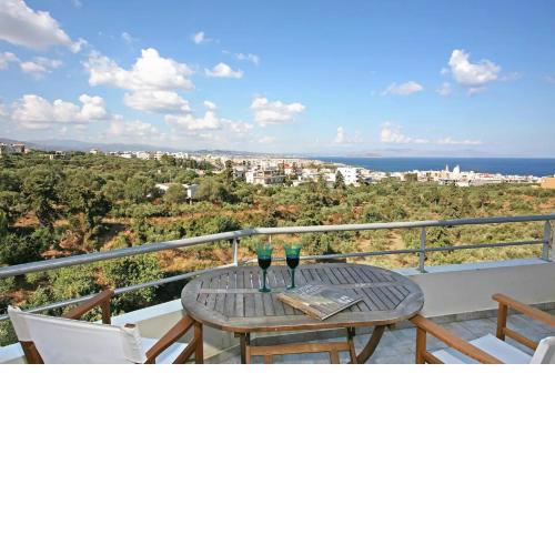 Wide-view & quiet apartment Chania