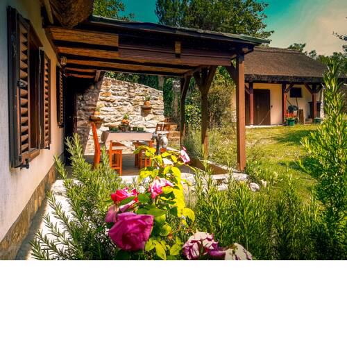Wild Board Cottage - Romantic getaway