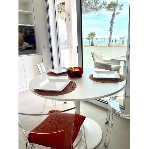Windsurf Beach Front