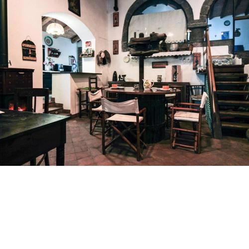 Wine House 1850