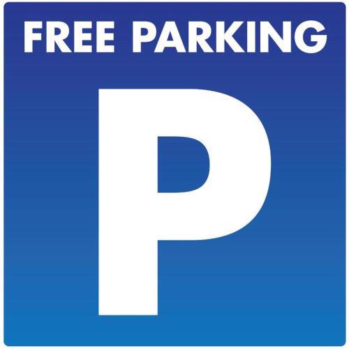 With FREE secure parking garage- quiet All comforts Junior Suite - Arc of peace and Sforza Castle by walk nearest subway green line -metro' linea verde Moscova