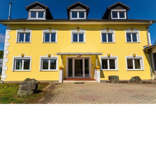 Wohlfühloase Therme und Natur