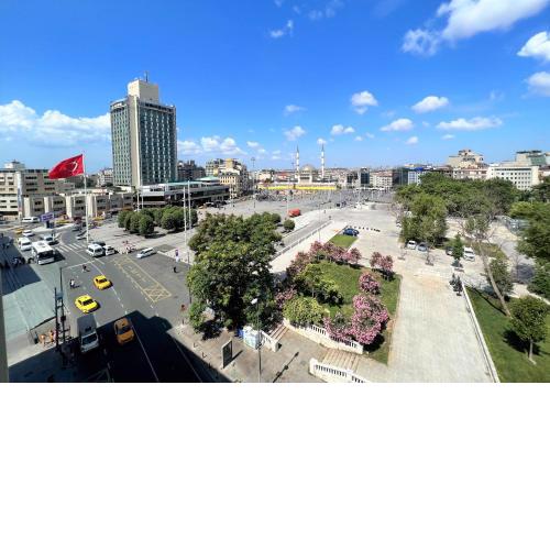 WONDER HOMES- Luxury Flat with Taksim Square and Park View