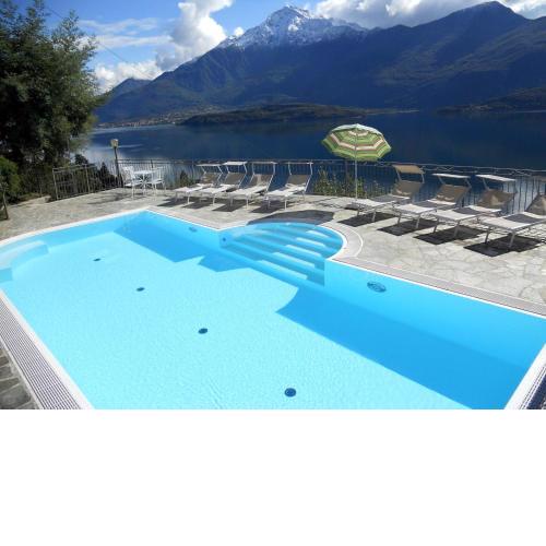 Wonderful flat with swimming pool lift and garden
