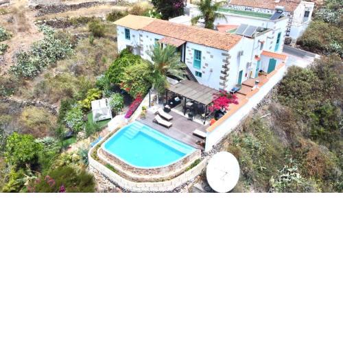 Wonderful Villa with heated infinity pool, Ocean View in Tenerife South