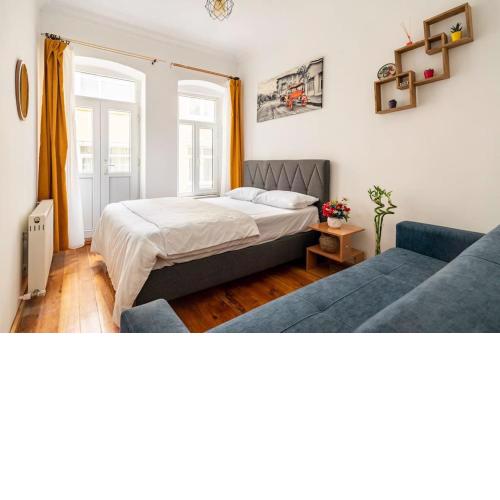wonderful wooden apartment close to the sea