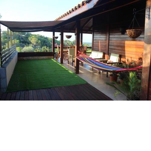 WOOD HOUSE MASSARANDUBA